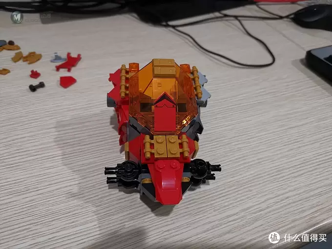 老杨的玩具仓库 篇三十七：LEGO幻影忍者系列 71720 凯的火焰机甲巨人 评测