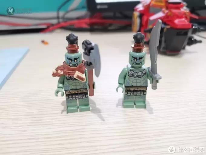 老杨的玩具仓库 篇三十七：LEGO幻影忍者系列 71720 凯的火焰机甲巨人 评测