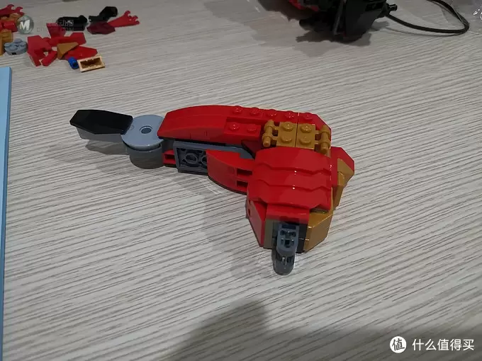 老杨的玩具仓库 篇三十七：LEGO幻影忍者系列 71720 凯的火焰机甲巨人 评测