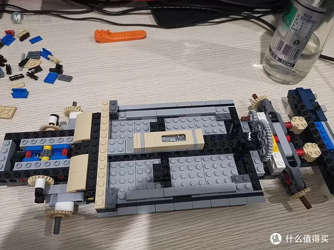 老杨的玩具仓库 篇三十三：LEGO 10265 福特野马评测