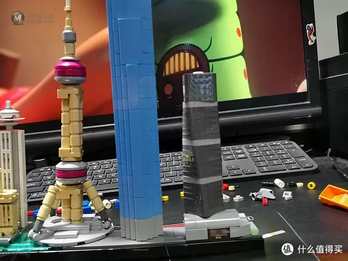 老杨的玩具仓库 篇二十八：LEGO 微型建筑21039 上海天际线 简评