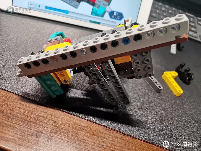 老杨的玩具仓库 篇二十三：LEGO boost 75253 机器人指挥官