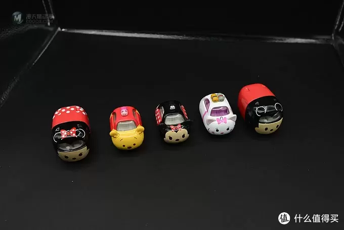 每逢特价入两个 组建TAKARA TOMY多美 mini合金车队