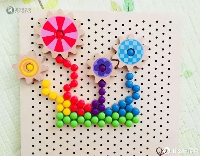 经典玩具 新颖感受 Hape 百变像素画蘑菇钉