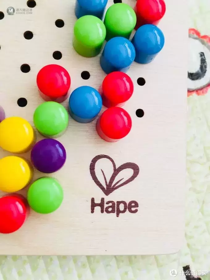 经典玩具 新颖感受 Hape 百变像素画蘑菇钉