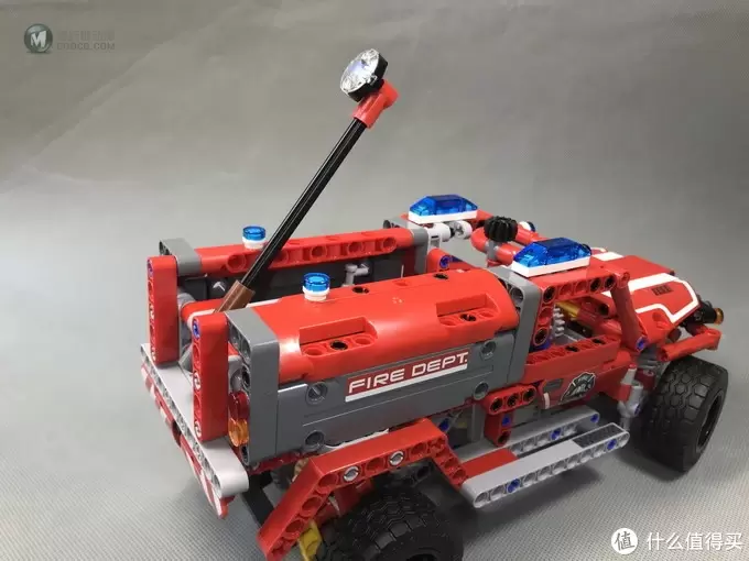 LEGO 乐高机械组 Technic 42075 紧急救援车