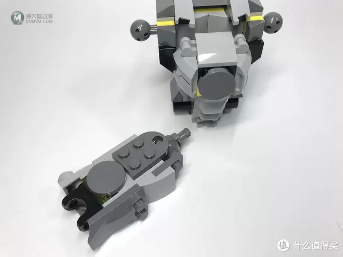 LEGO 乐高 守望先锋系列 75973 D.VA对战莱因哈特