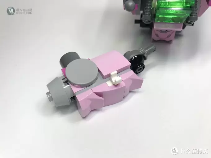 LEGO 乐高 守望先锋系列 75973 D.VA对战莱因哈特
