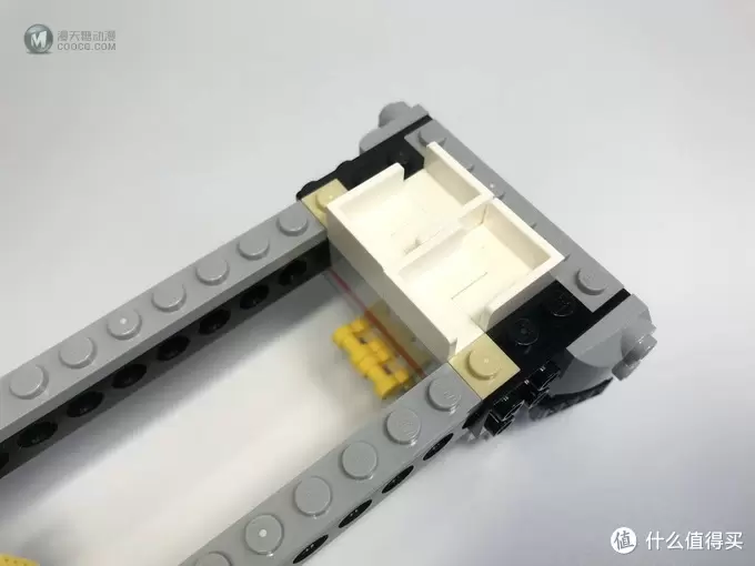 乐高 漫威超级英雄系列 76048钢铁骷髅进攻潜水艇