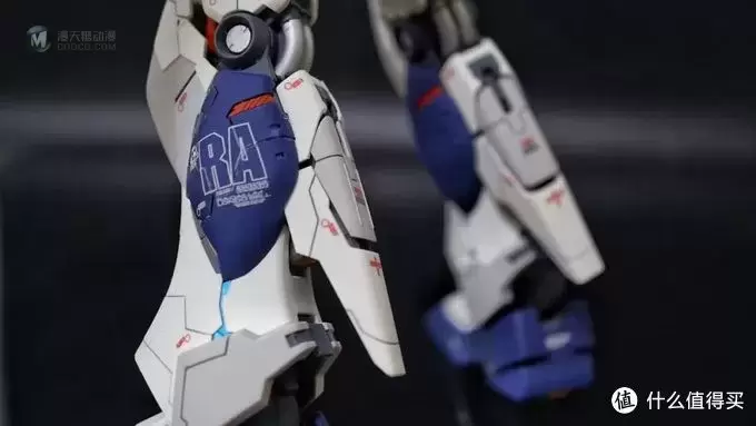 牛高达不仅仅是好看而已——RX-93 ν Gundam