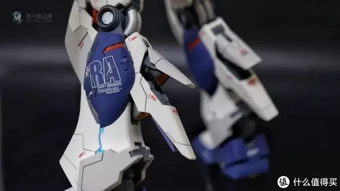 牛高达不仅仅是好看而已——RX-93 ν Gundam