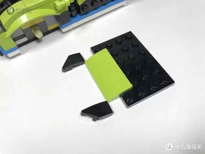 为了那抹翠绿：LEGO 乐高 Creator 创意百变组 31074 火箭拉力赛车