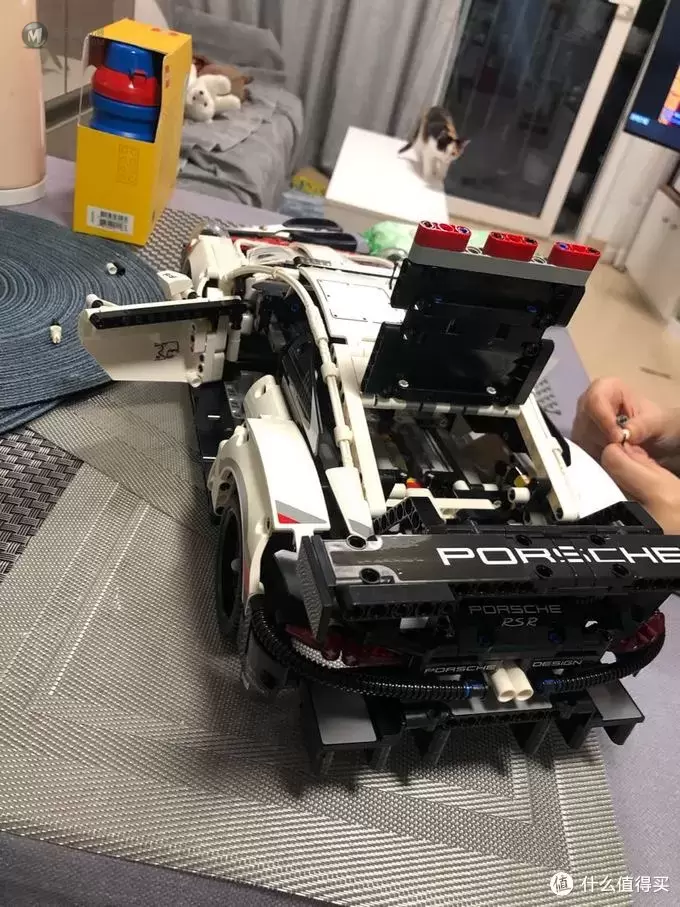 大儿童的礼物：乐高42096 Porsche 911RSR