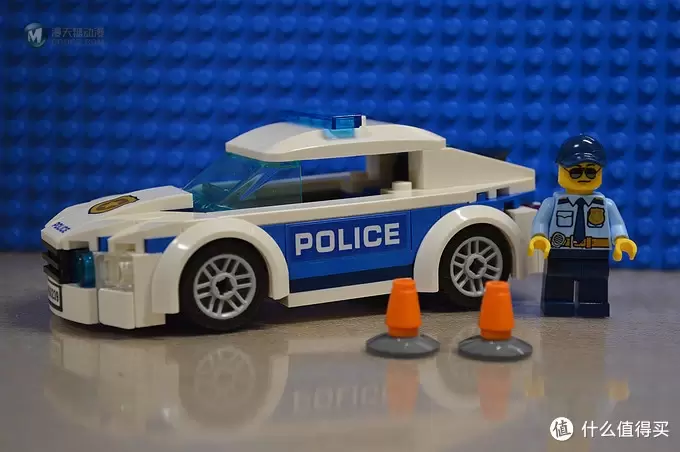 羞涩的第一次 历史课戴表玩积木首回：乐高LEGO 城市组系列60239 警察巡逻车