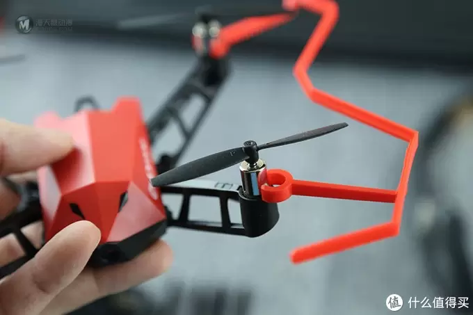 UDrone意念无人机：意念控制已从电影来到现实