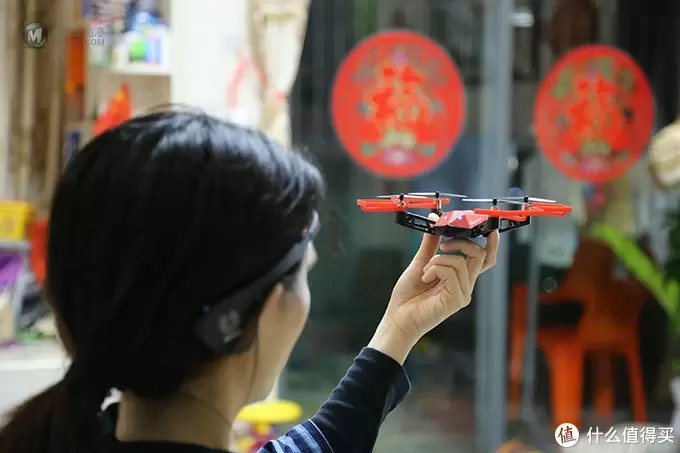 UDrone意念无人机：意念控制已从电影来到现实