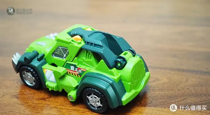 伟易达/VTech变形恐龙机器人开箱展示