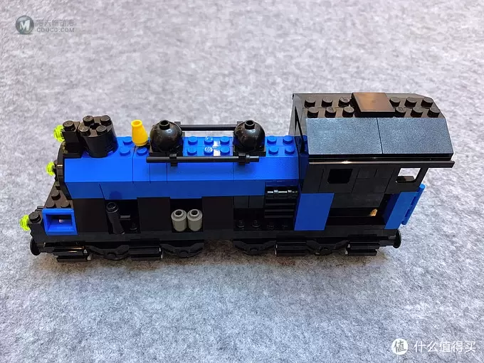 LEGO KT203 浅蓝色大型蒸汽机车