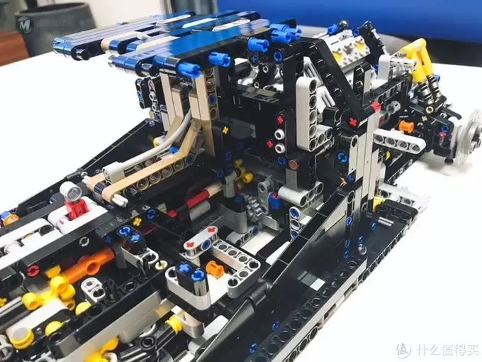 一抹迟到的蓝色：LEGO乐高2018Technic科技旗舰42083布加迪chion