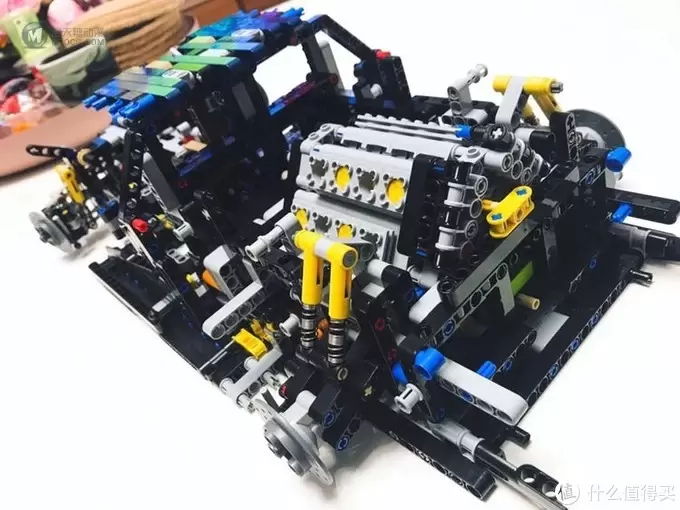 一抹迟到的蓝色：LEGO乐高2018Technic科技旗舰42083布加迪chion