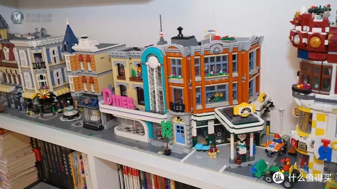 走向怀旧时代的街景——Lego 10264 街角修车厂