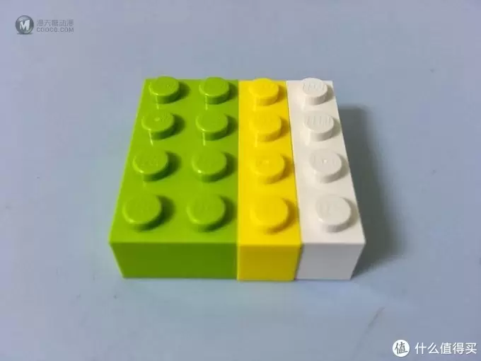 如何快速地在乐高店里装满一大杯Lego