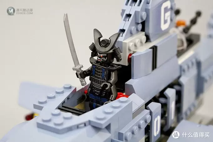 海陆大杀器：加满都竞选拉票机械鲨（LEGO70656）