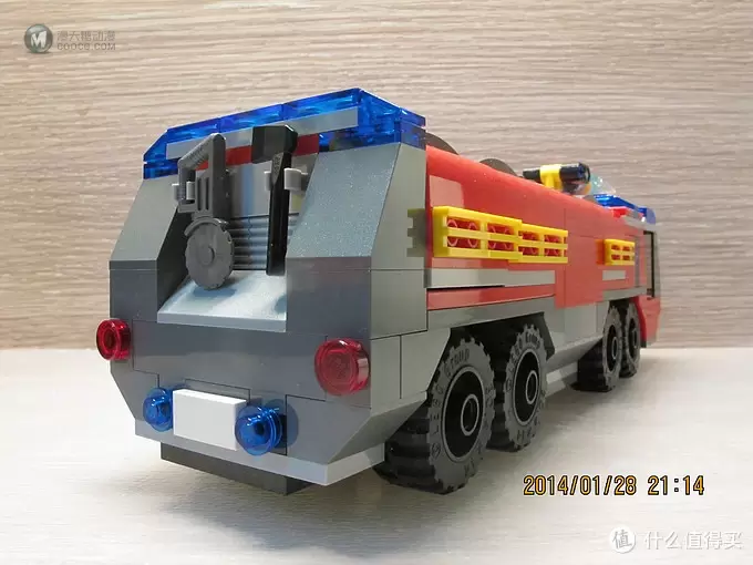 LEGO 乐高 L60061 机场消防车