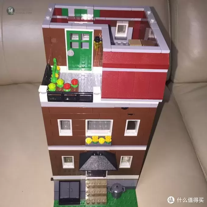 王叔叔带你玩乐高 篇一：理性追绝，LEGO 乐高 街景系列之 10218 宠物店 开箱