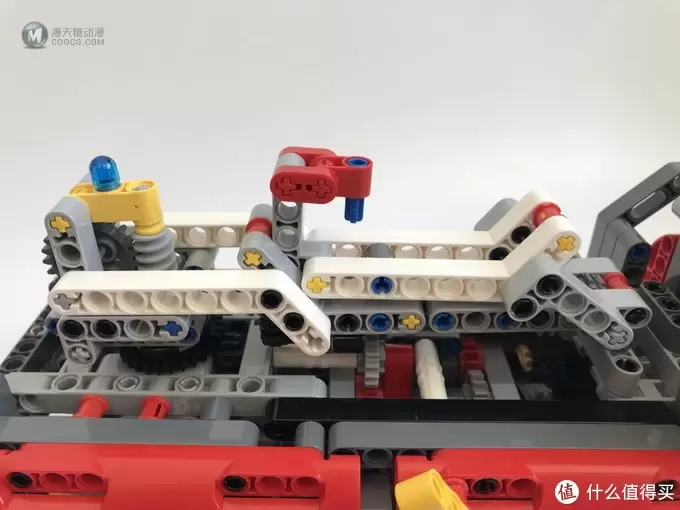 乐高还能这么拼： 复刻 LEGO 乐高 科技 42068 B模式 消防救援车