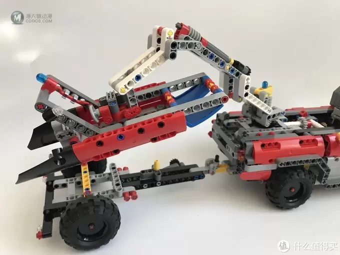 乐高还能这么拼： 复刻 LEGO 乐高 科技 42068 B模式 消防救援车