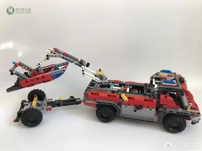 乐高还能这么拼： 复刻 LEGO 乐高 科技 42068 B模式 消防救援车