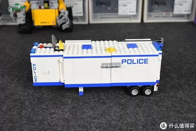 我的LEGO城市 篇一：60044 流动警署 开箱测试