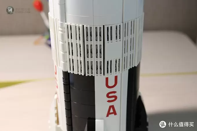 不惑大叔的legogo 篇十二：带我去月球，重力轻浮你我—LEGO 乐高 21309 土星五号火箭