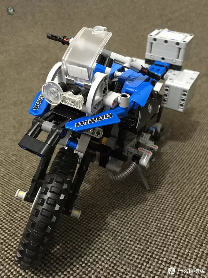 我的LEGO科技系列 篇二：买得起的宝马摩托 — BMW 宝马 42063 R1200 GS 摩托车