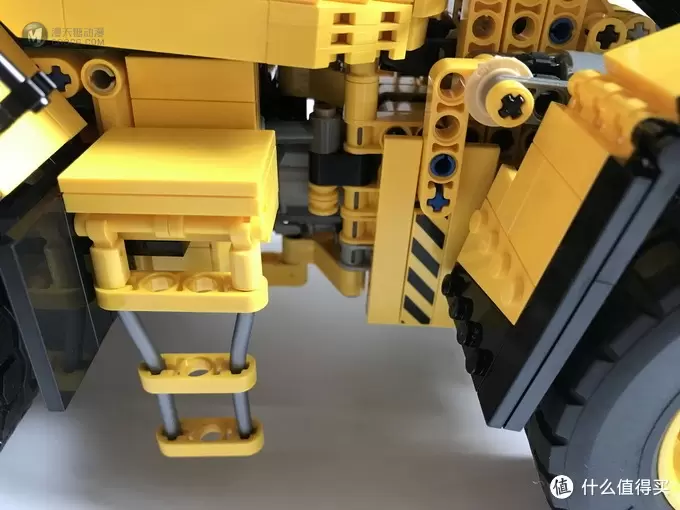 遥控乐高拼拼乐-我不是42030——LEGO 乐高 MOC-3799 VOLVO L250G 轮式装载机