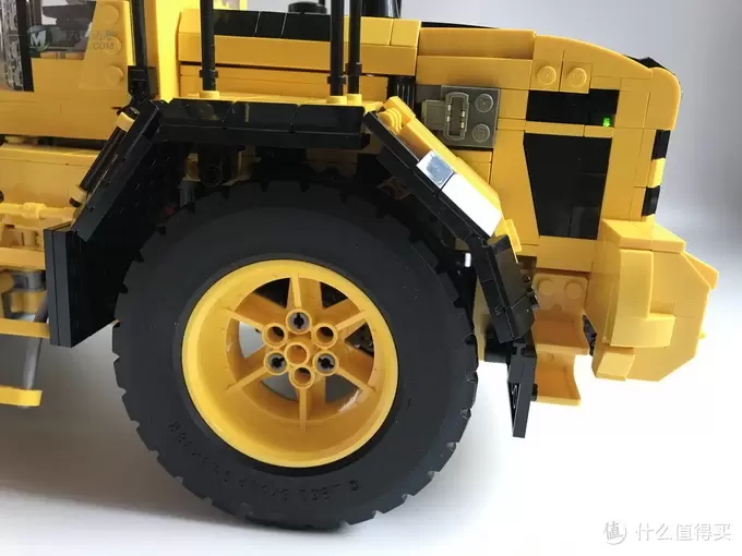 遥控乐高拼拼乐-我不是42030——LEGO 乐高 MOC-3799 VOLVO L250G 轮式装载机