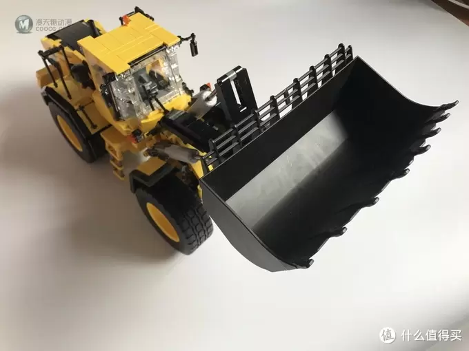 遥控乐高拼拼乐-我不是42030——LEGO 乐高 MOC-3799 VOLVO L250G 轮式装载机