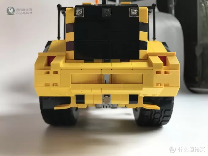 遥控乐高拼拼乐-我不是42030——LEGO 乐高 MOC-3799 VOLVO L250G 轮式装载机