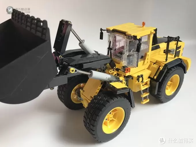 遥控乐高拼拼乐-我不是42030——LEGO 乐高 MOC-3799 VOLVO L250G 轮式装载机