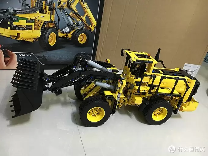 佳佳贤的乐高坑 篇五：全遥控科技旗舰 — LEGO 乐高 42030 Volvo L350F 轮式推土机