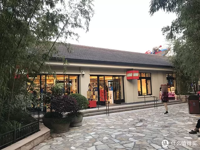 深度乐高 篇六：圣地巡礼，迪士尼乐高旗舰店打卡