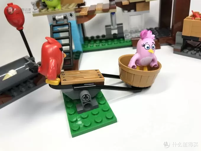 LEGO拼拼乐 篇二百九十三：乐高 Angry Birds 愤怒的小鸟系列 75824 捣毁猪猪城堡