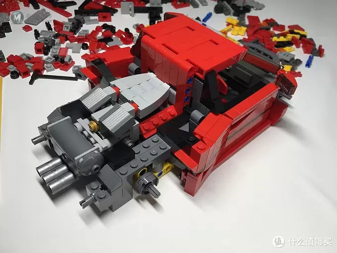 我的LEGO 篇九：还是为了那骚红色的情怀 -- LEGO 10248 F40 迟到的开箱