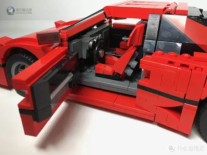 我的LEGO 篇九：还是为了那骚红色的情怀 -- LEGO 10248 F40 迟到的开箱