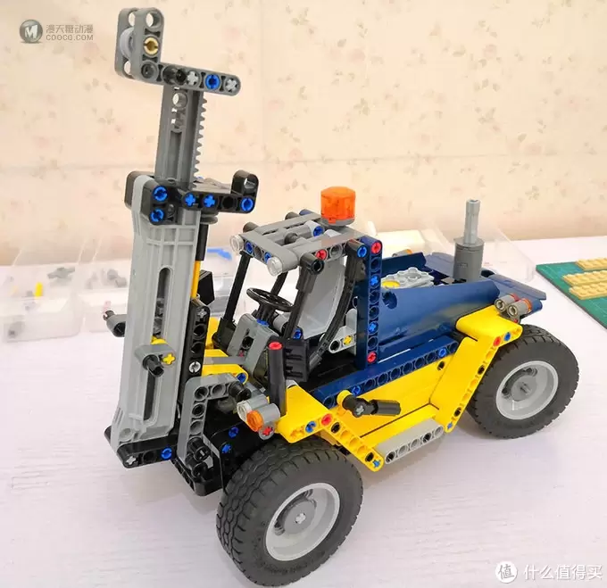 LEGO 乐高2018科技42079开箱及A模式-叉车 拼装体验