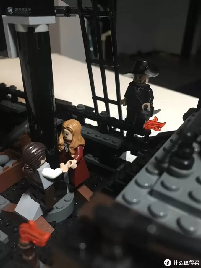 谁才是加勒比海的王者—lego黑珍珠号与安妮女王复仇号对比