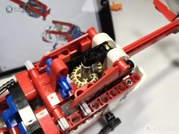 LEGO 乐高 拼拼乐 篇196：乐高还能这么拼提前享受2019年科技系列 42092 救援直升机