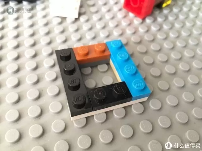 拔草绝版乐高：复刻LEGO 10249的大圣诞树