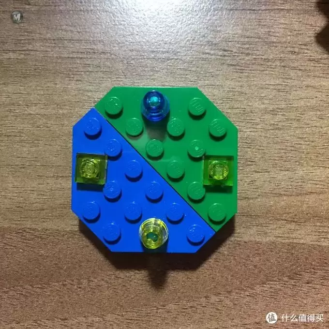 拔草绝版乐高：复刻LEGO 10249的大圣诞树